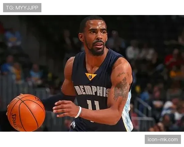 康利借无球跑动提升效率，改变灰熊进攻结构